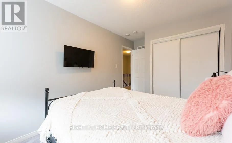 29 - 2506 BROMUS PATH N