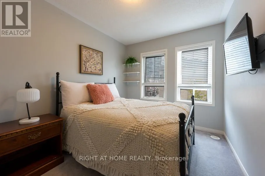 29 - 2506 BROMUS PATH N