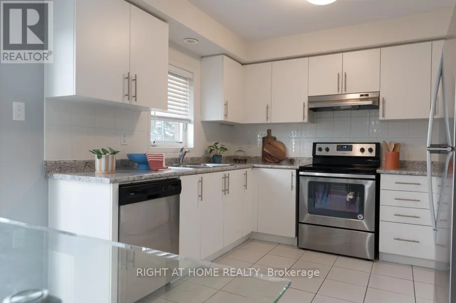 29 - 2506 BROMUS PATH N