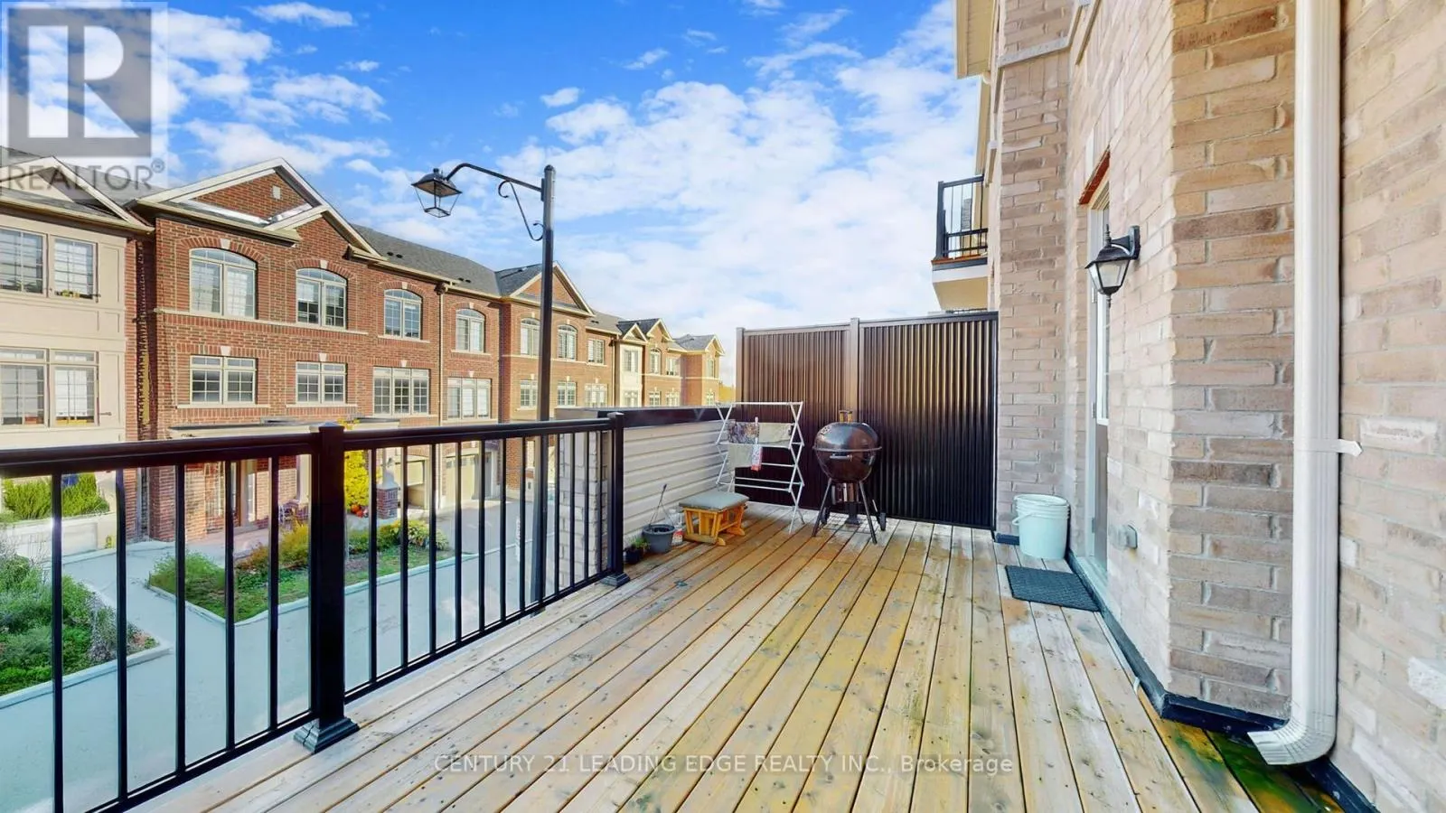 3 ROYAL COLLECTION WAY