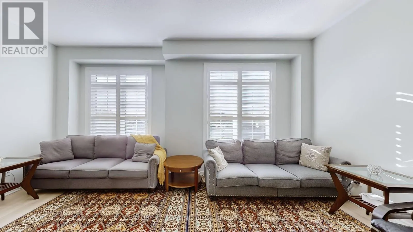 3 ROYAL COLLECTION WAY