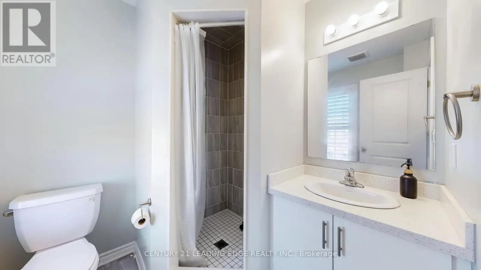 3 ROYAL COLLECTION WAY