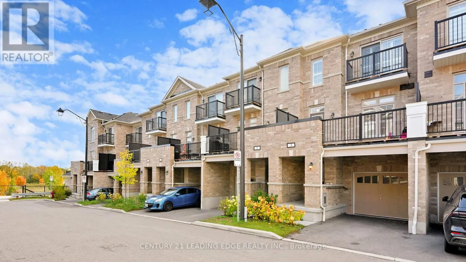 3 ROYAL COLLECTION WAY