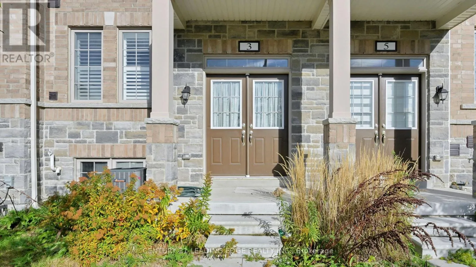 3 ROYAL COLLECTION WAY