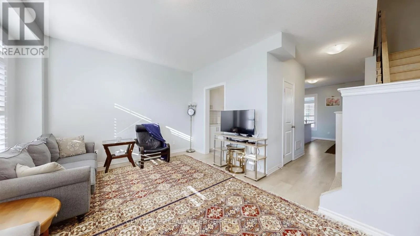 3 ROYAL COLLECTION WAY