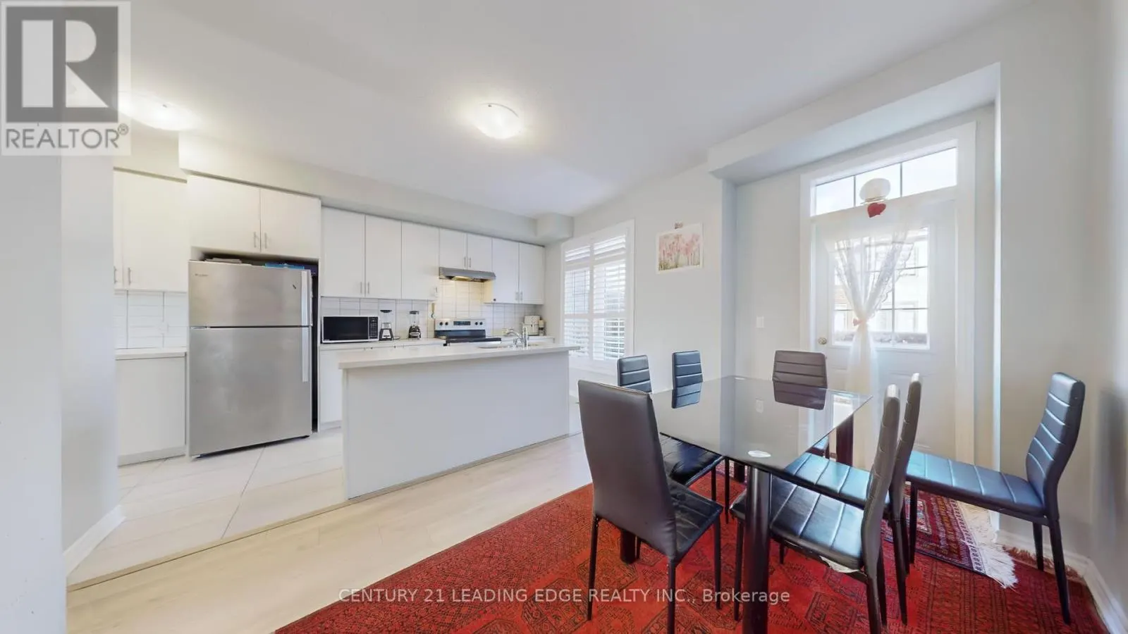 3 ROYAL COLLECTION WAY