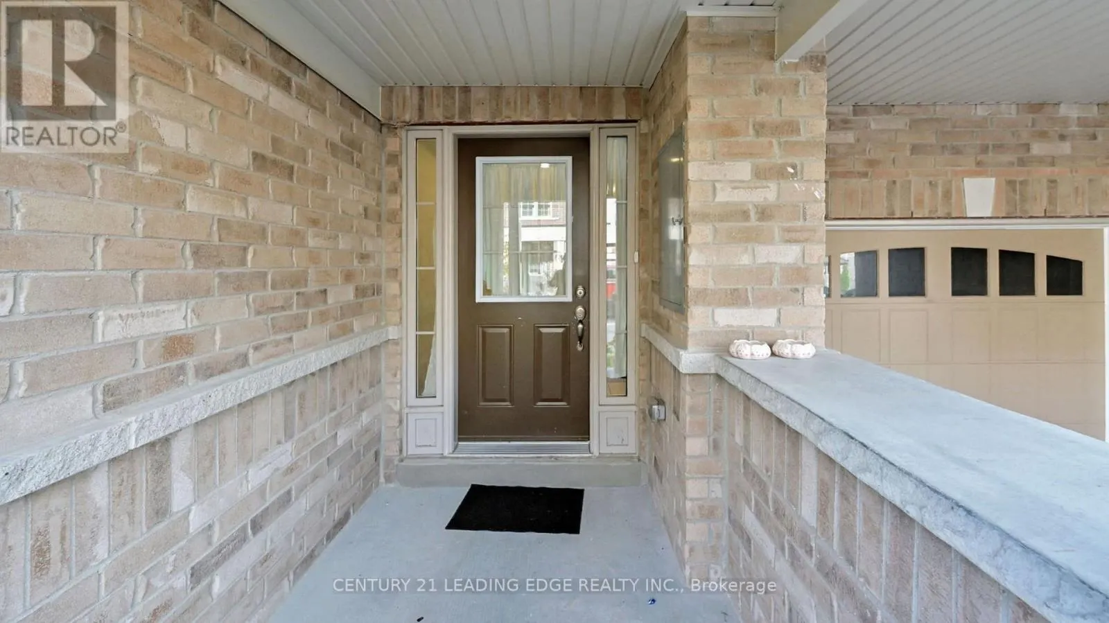 3 ROYAL COLLECTION WAY