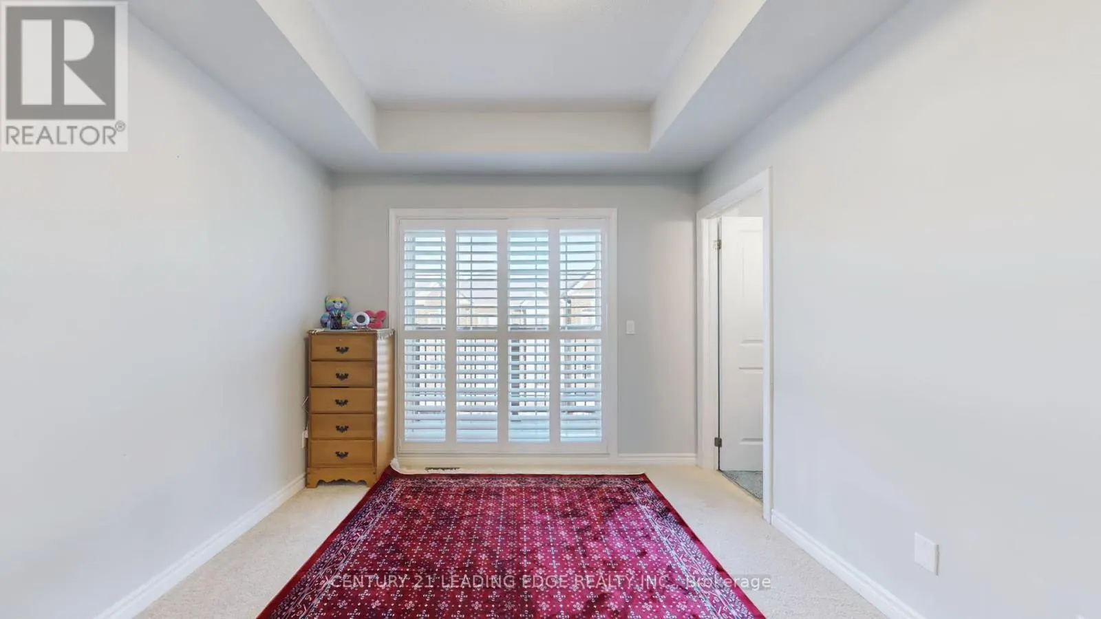 3 ROYAL COLLECTION WAY