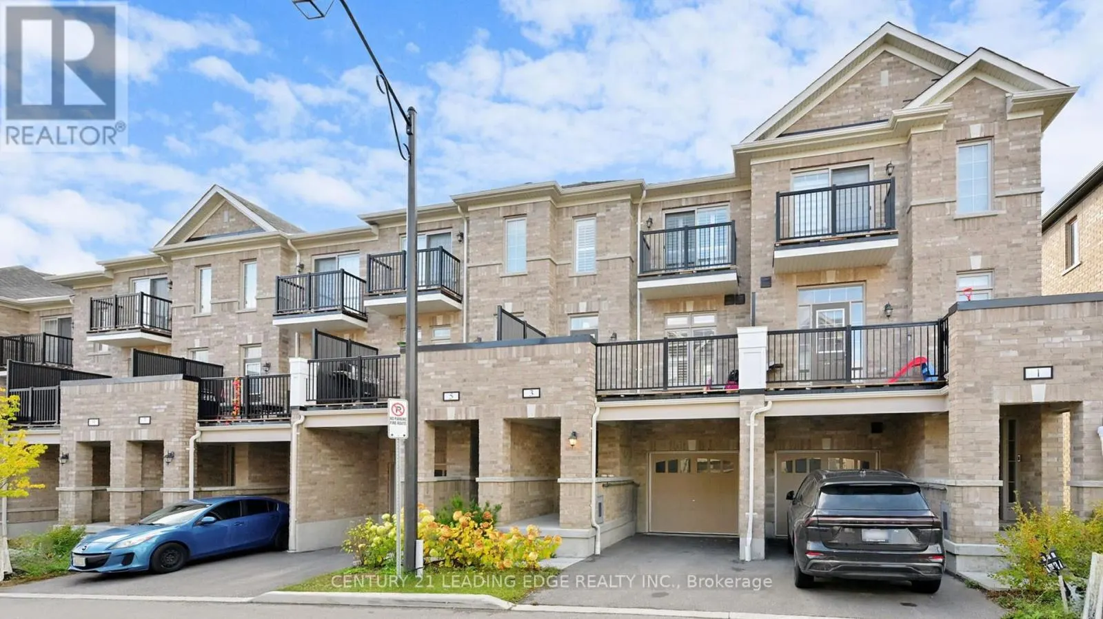 3 ROYAL COLLECTION WAY