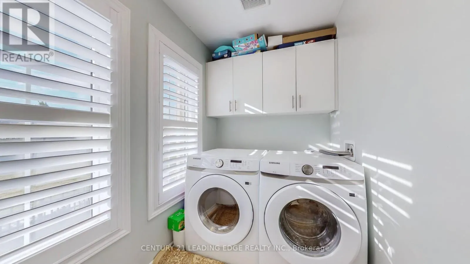 3 ROYAL COLLECTION WAY