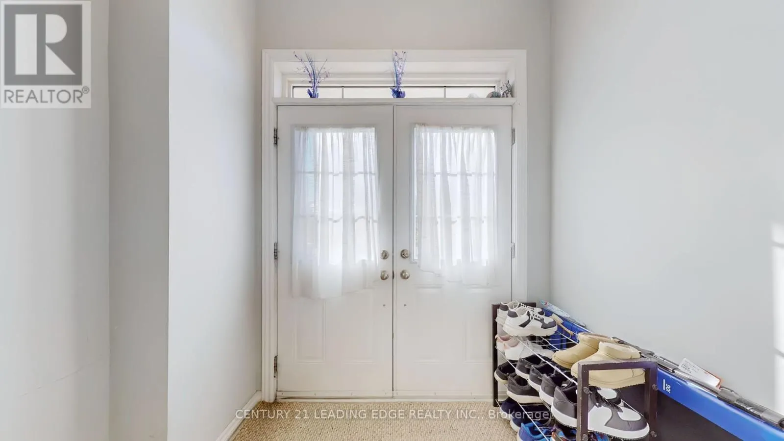 3 ROYAL COLLECTION WAY