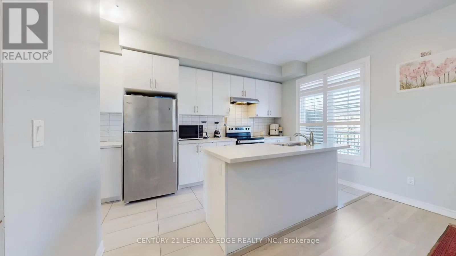 3 ROYAL COLLECTION WAY