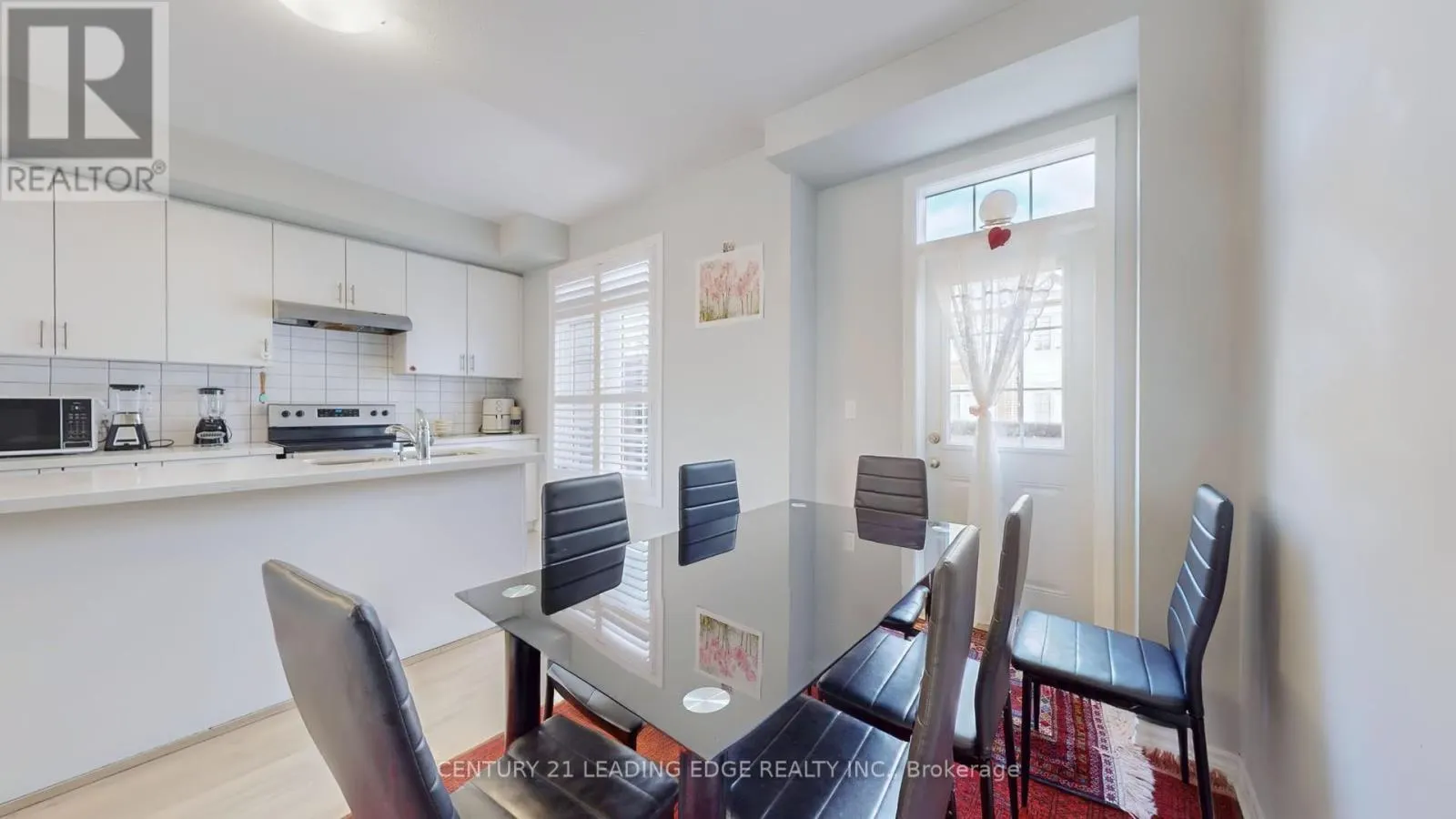 3 ROYAL COLLECTION WAY