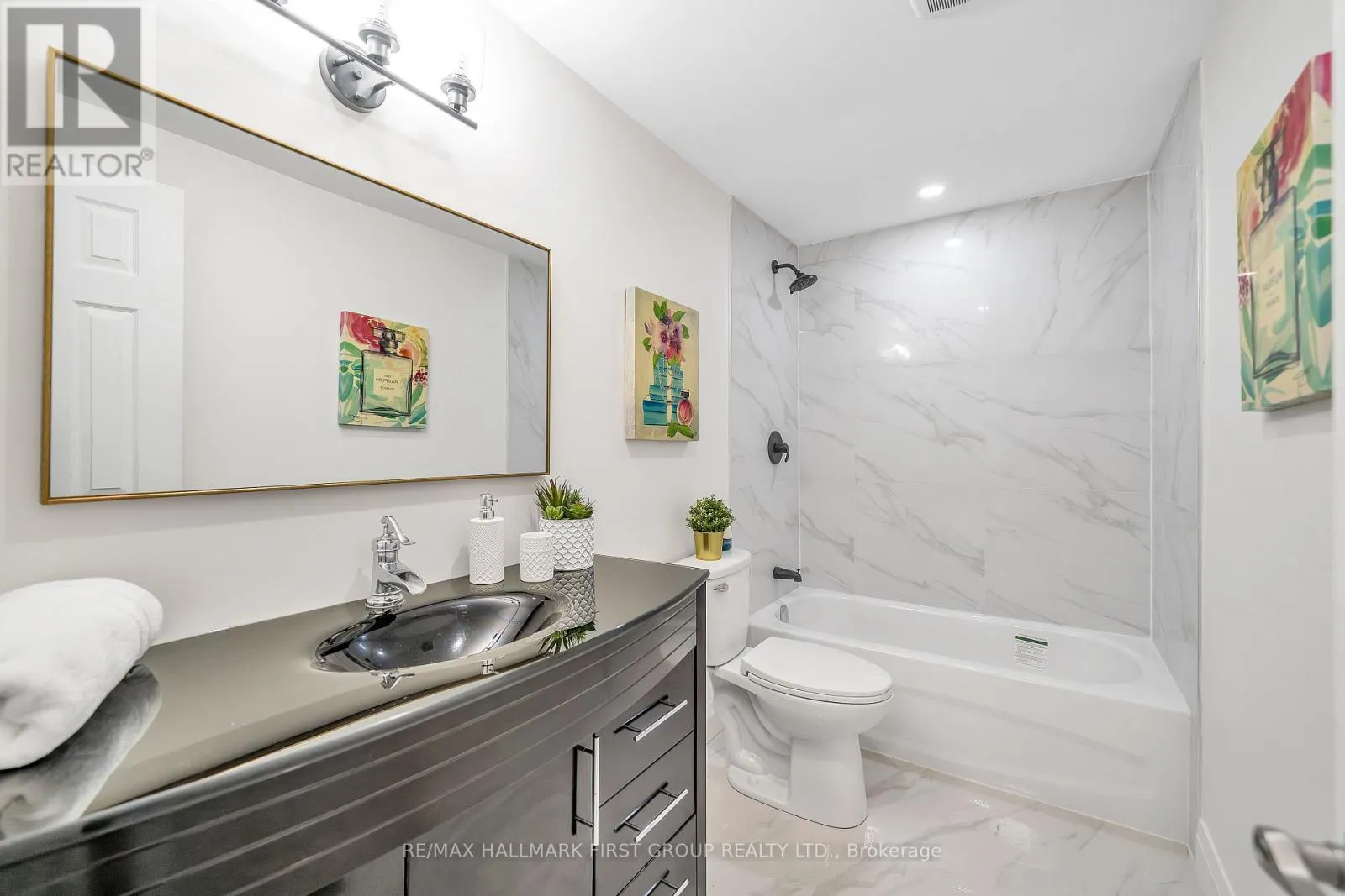 195 CASTLEBAR CRESCENT