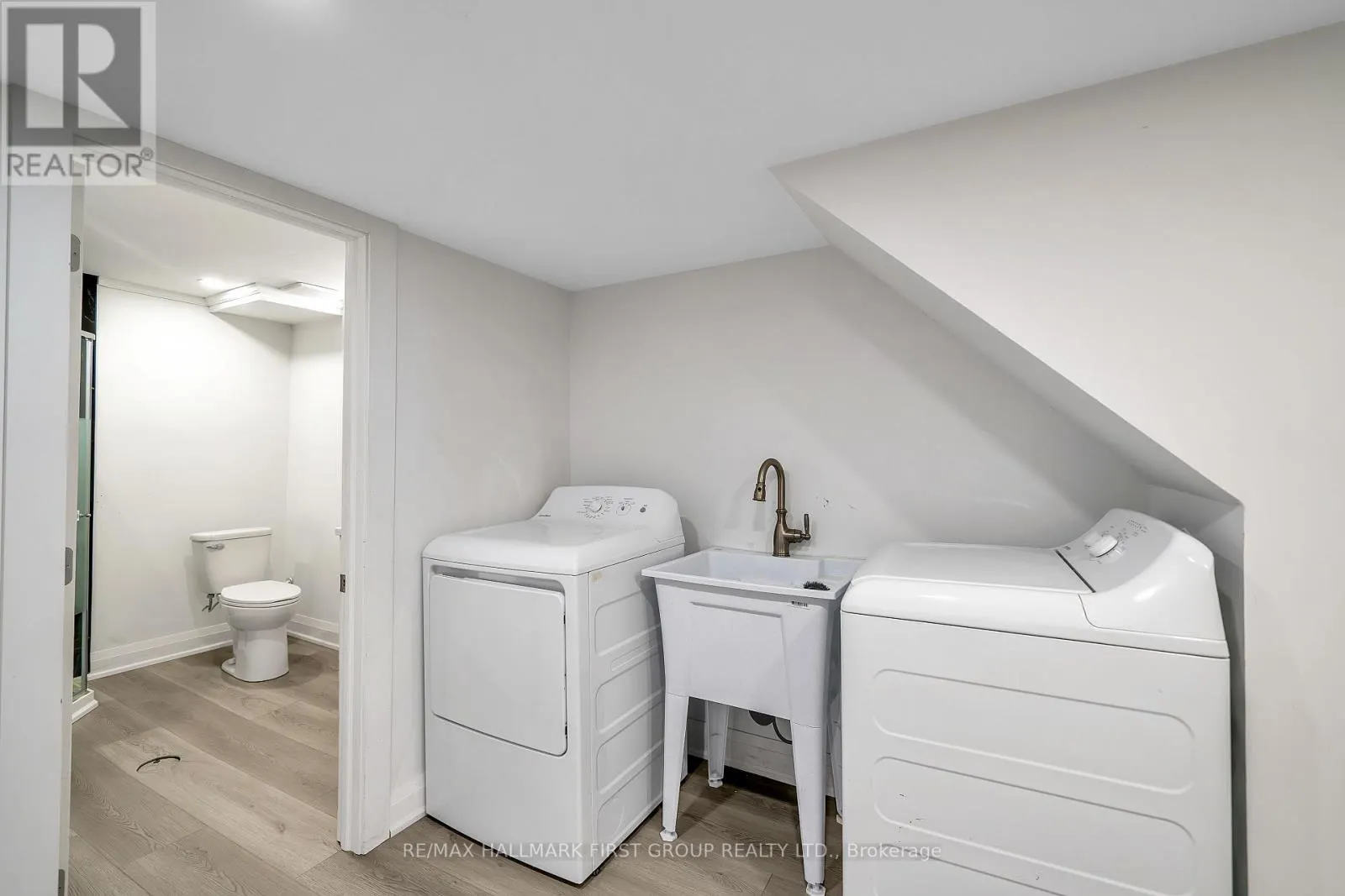 195 CASTLEBAR CRESCENT