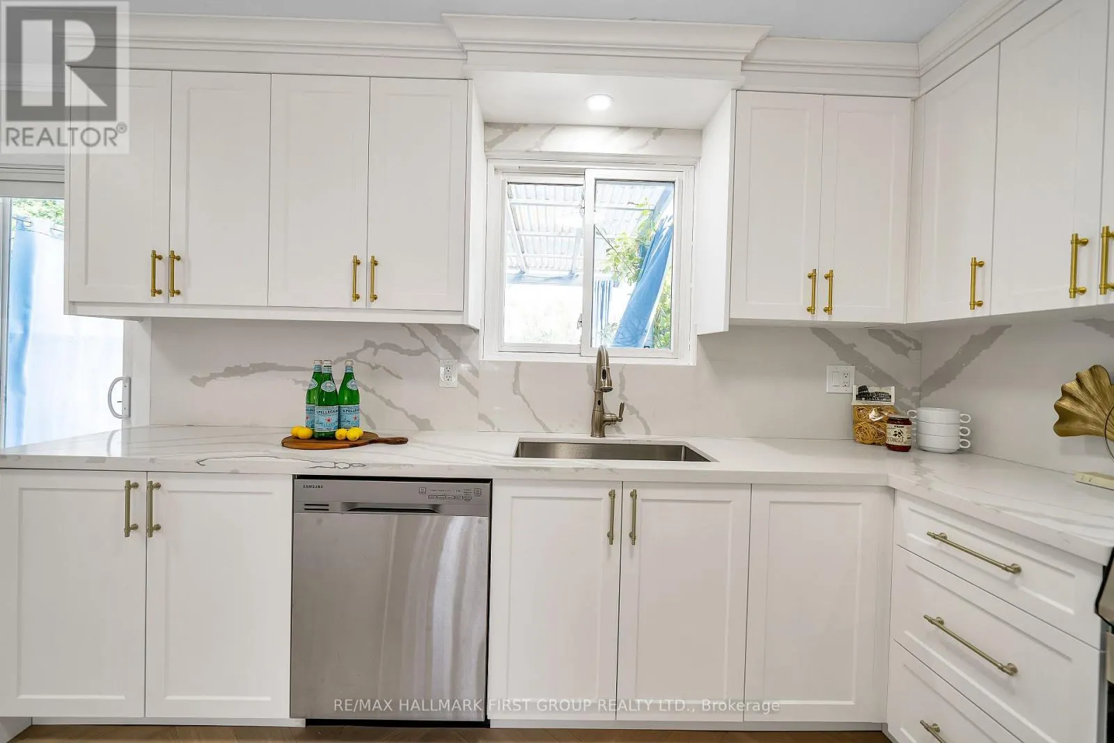 195 CASTLEBAR CRESCENT