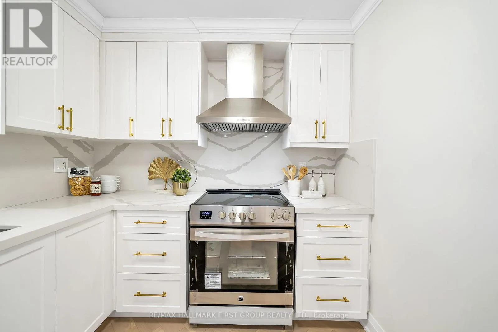 195 CASTLEBAR CRESCENT