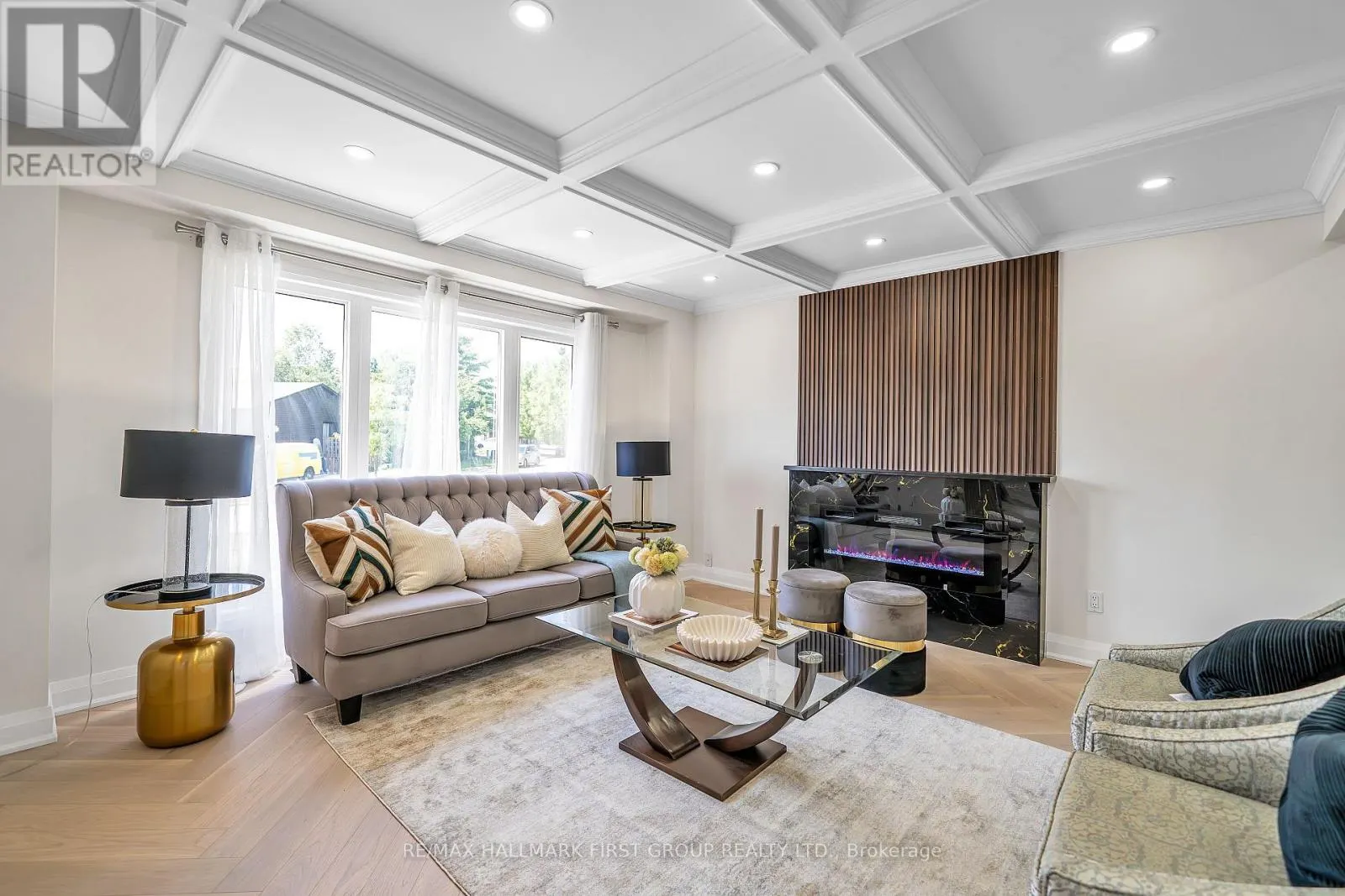 195 CASTLEBAR CRESCENT