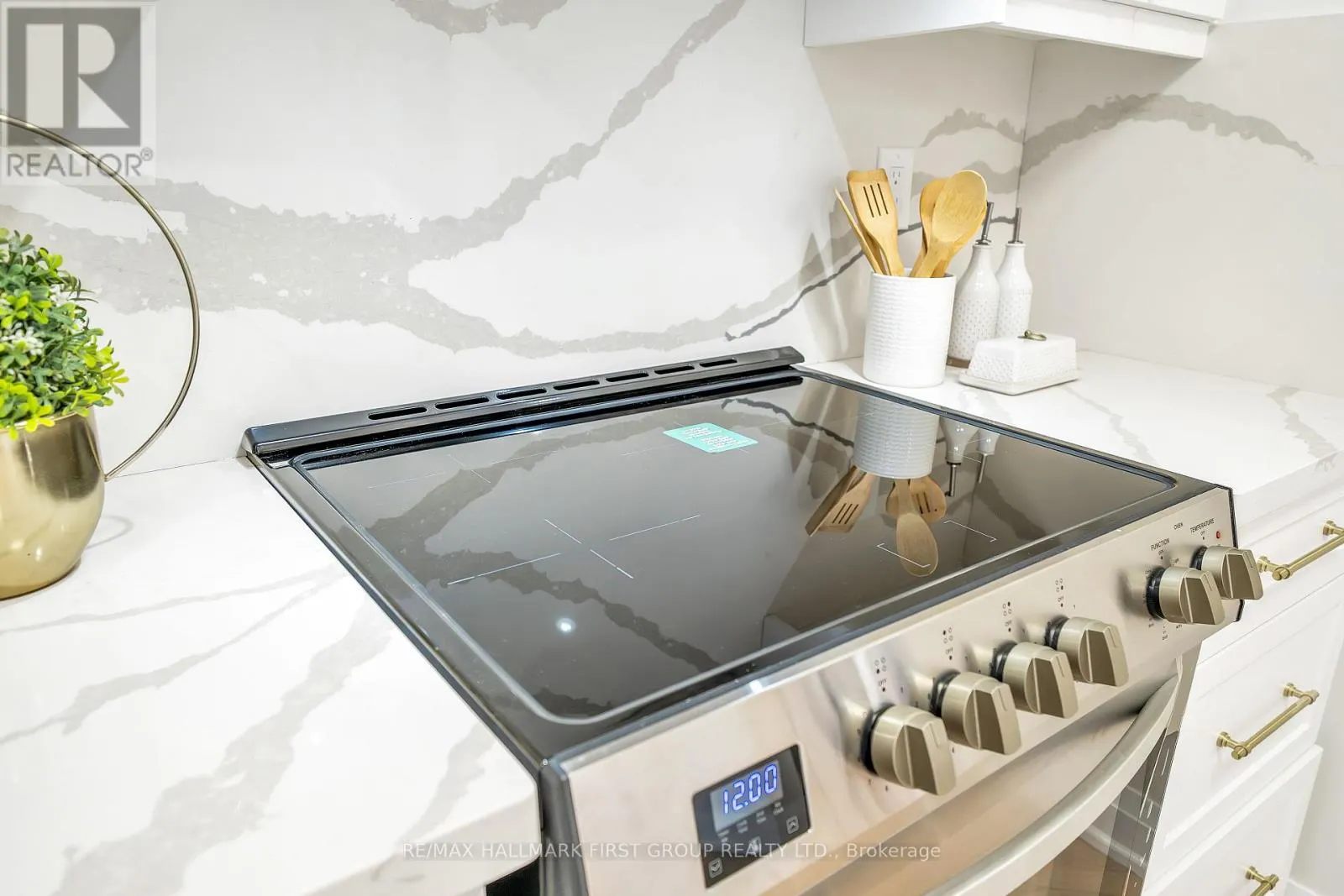 195 CASTLEBAR CRESCENT