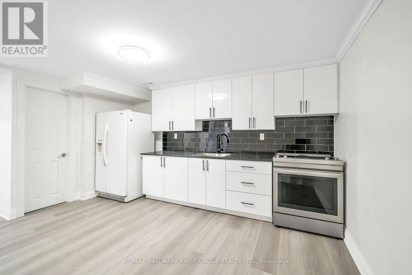 195 CASTLEBAR CRESCENT