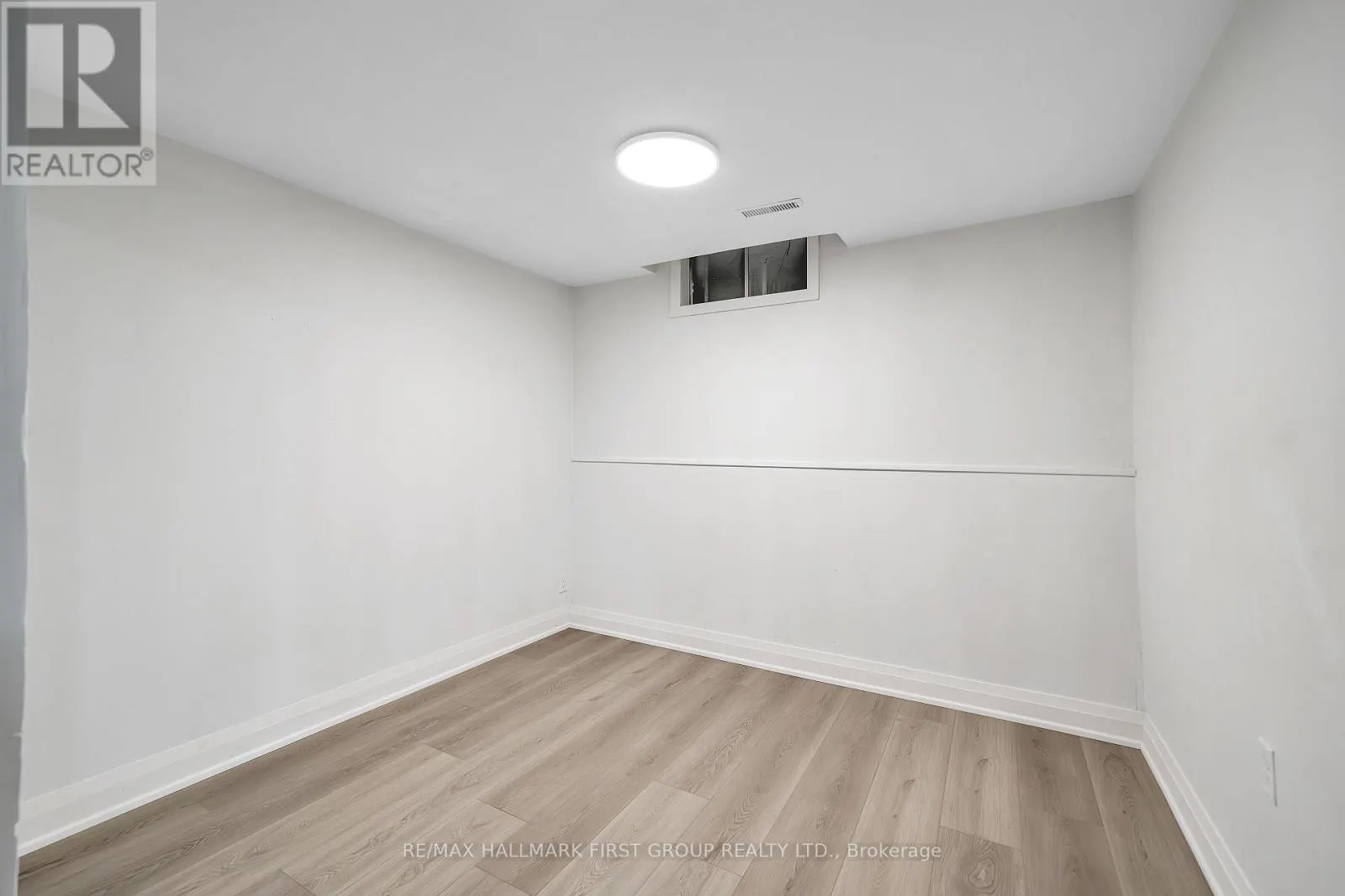 195 CASTLEBAR CRESCENT