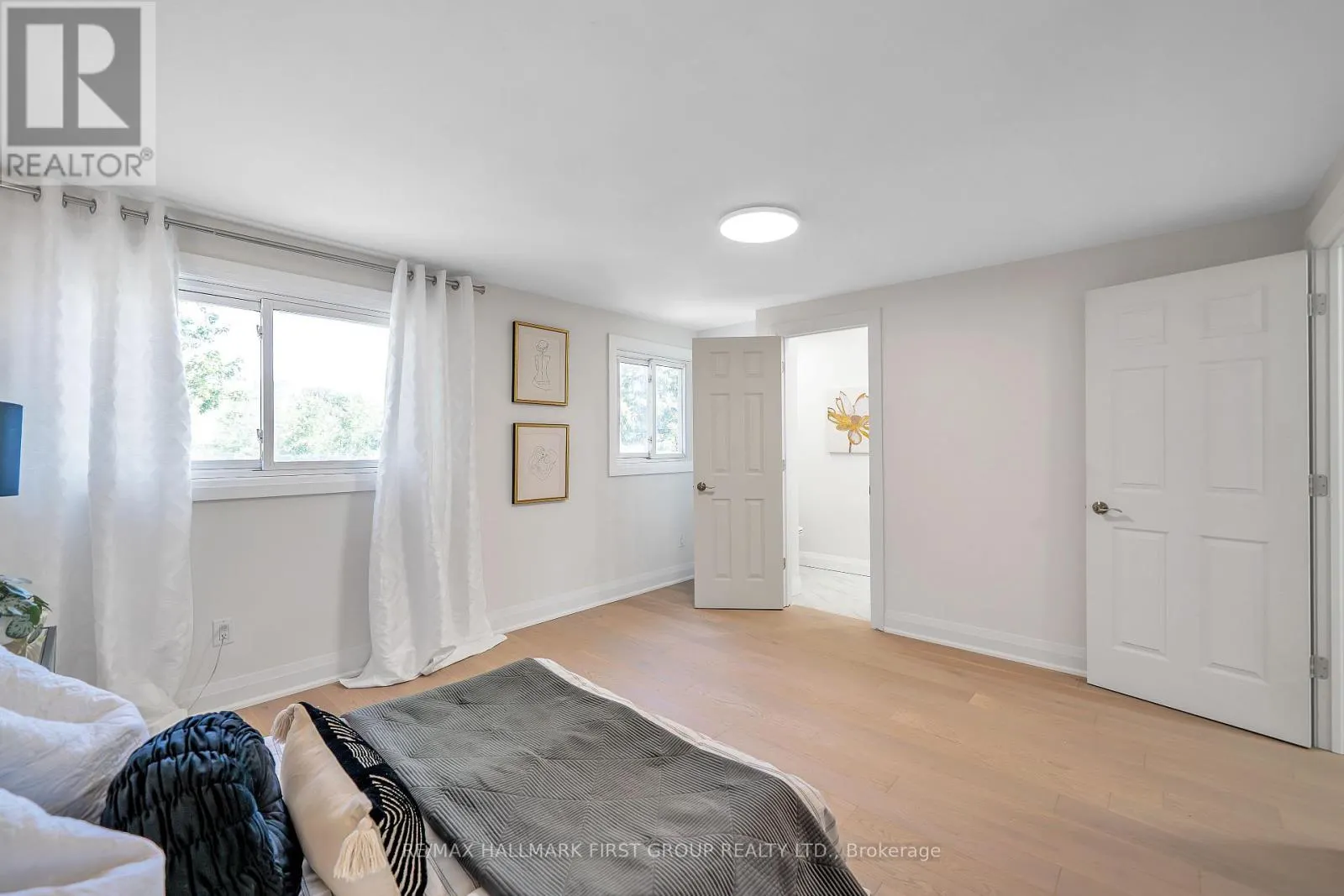 195 CASTLEBAR CRESCENT