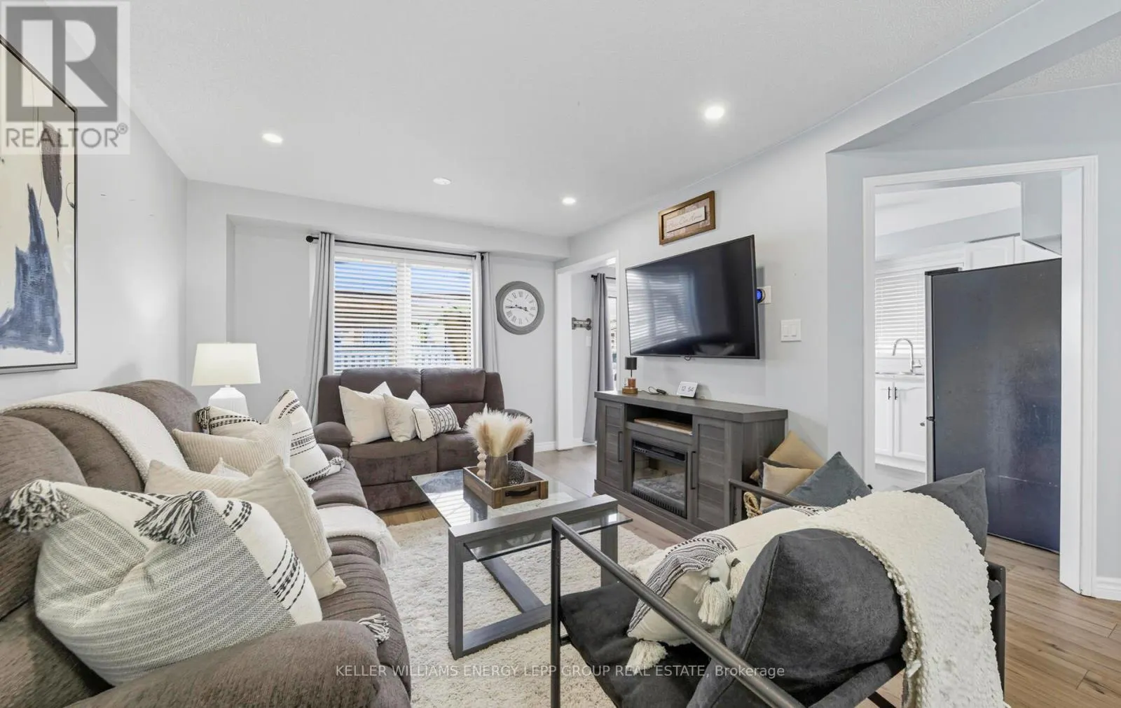 73 CECIL FOUND CRESCENT