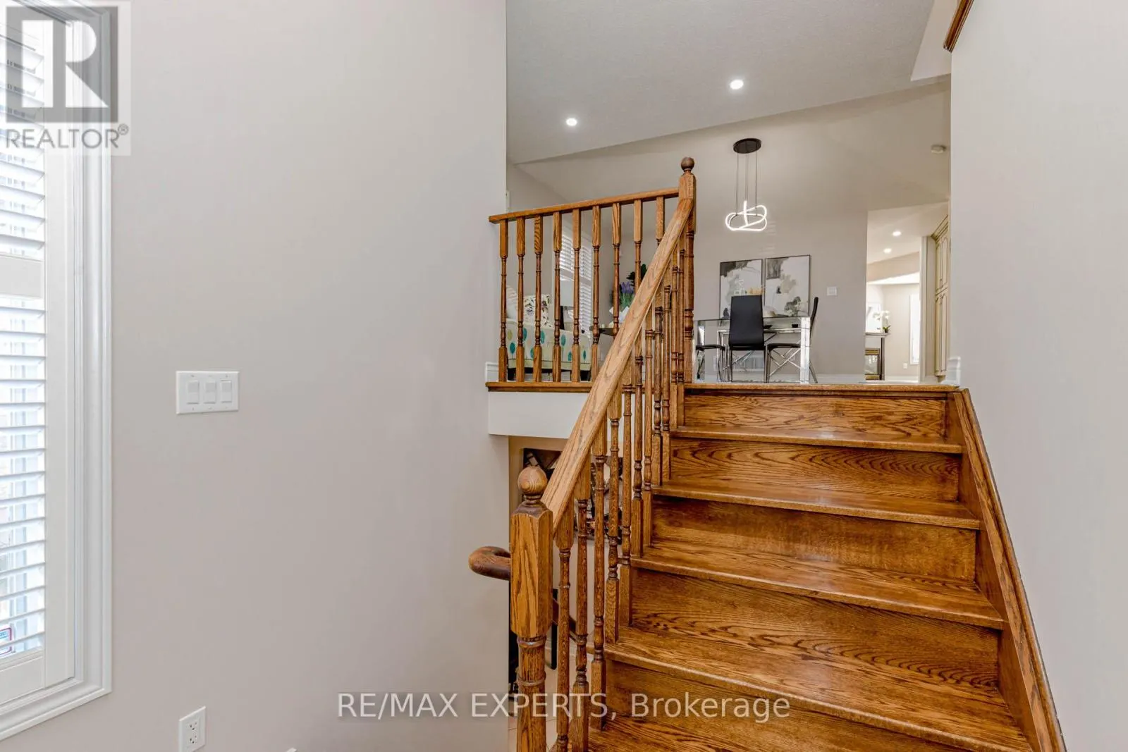 5 TEMPLE WEST CRESCENT