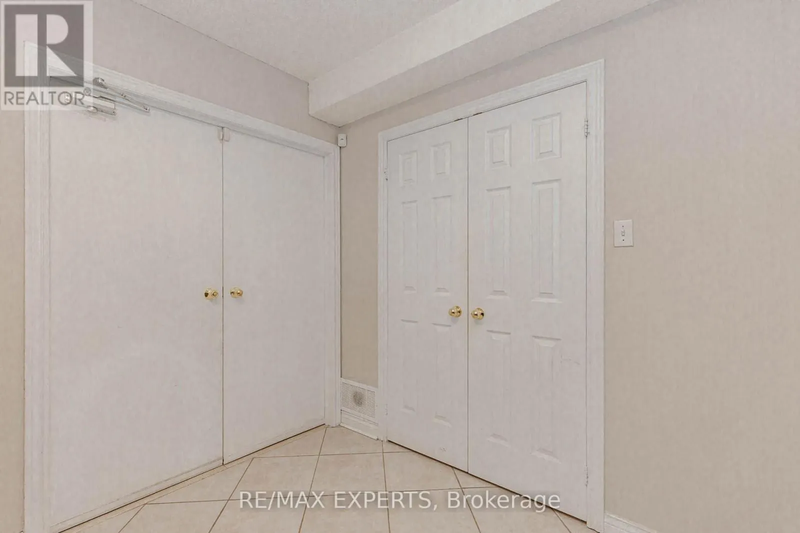 5 TEMPLE WEST CRESCENT