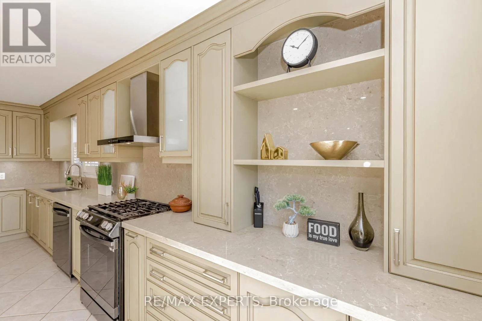 5 TEMPLE WEST CRESCENT