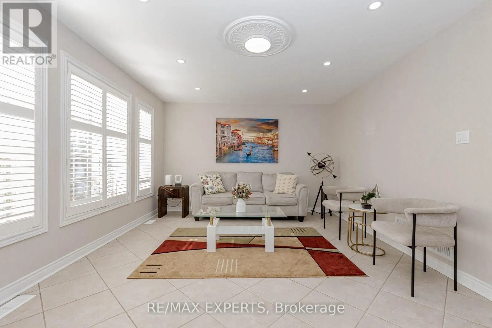 5 TEMPLE WEST CRESCENT