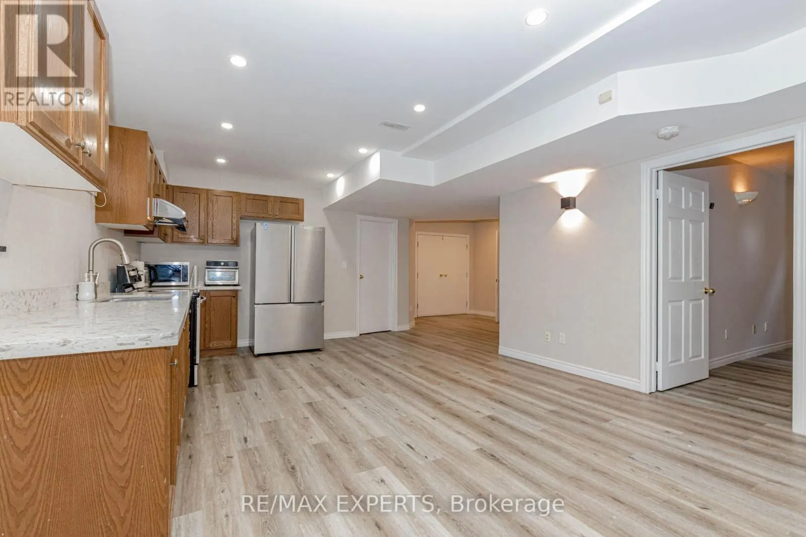 5 TEMPLE WEST CRESCENT