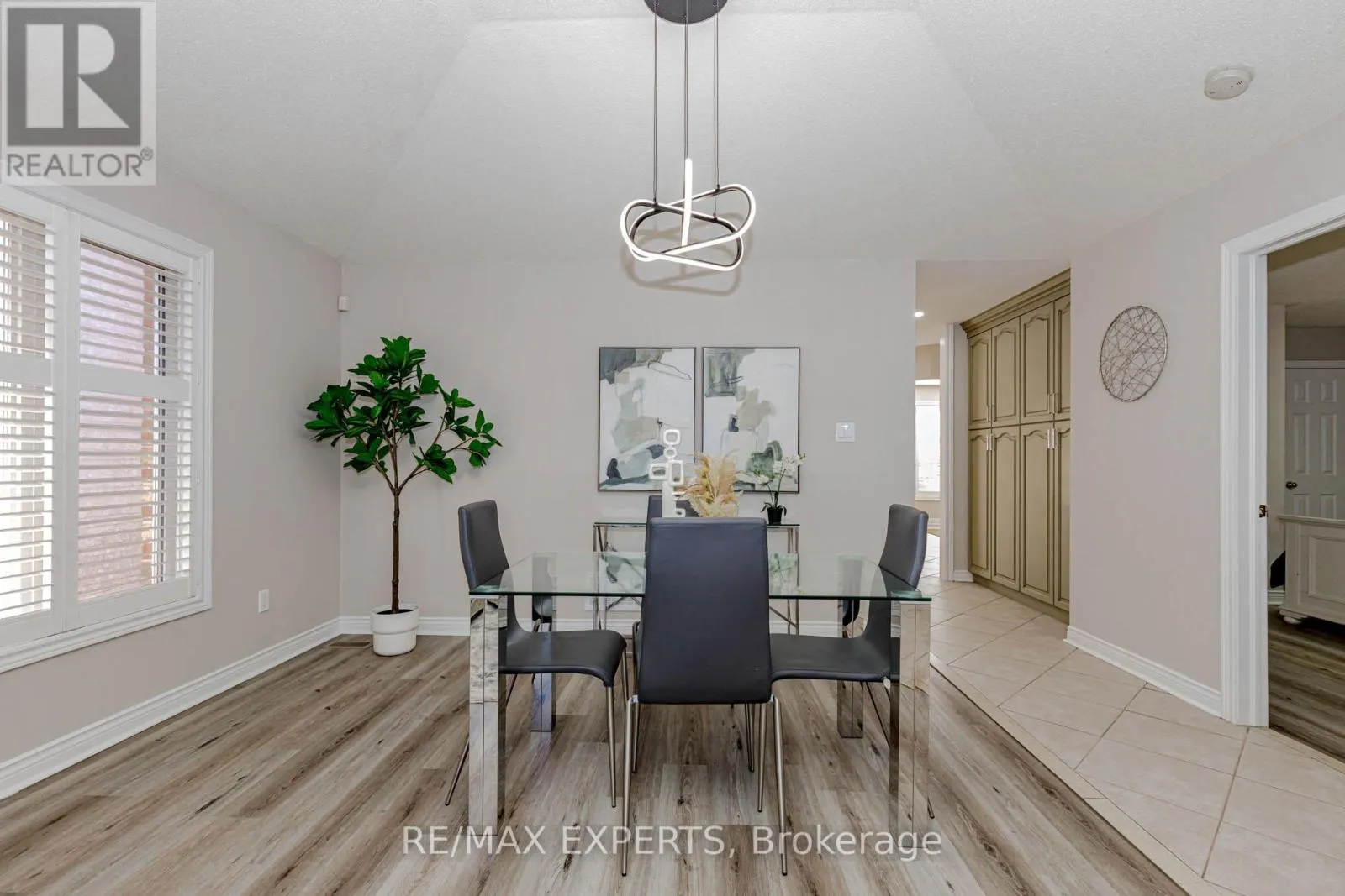 5 TEMPLE WEST CRESCENT