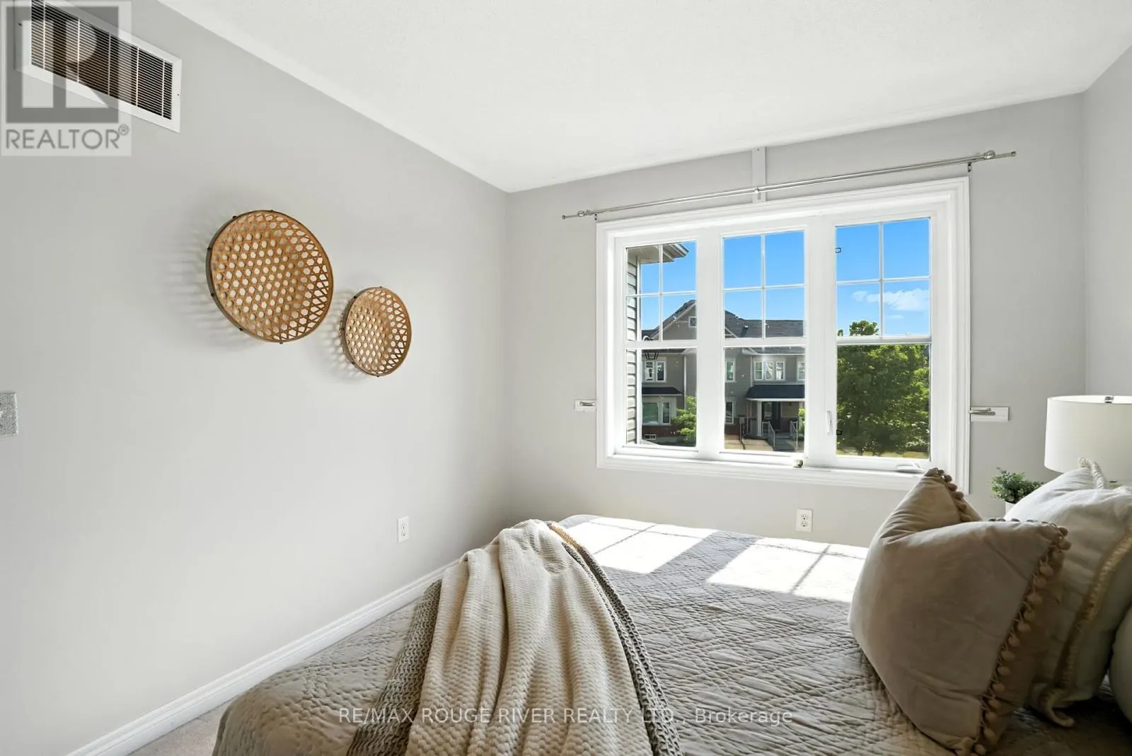 47 JAMES GOVAN DRIVE