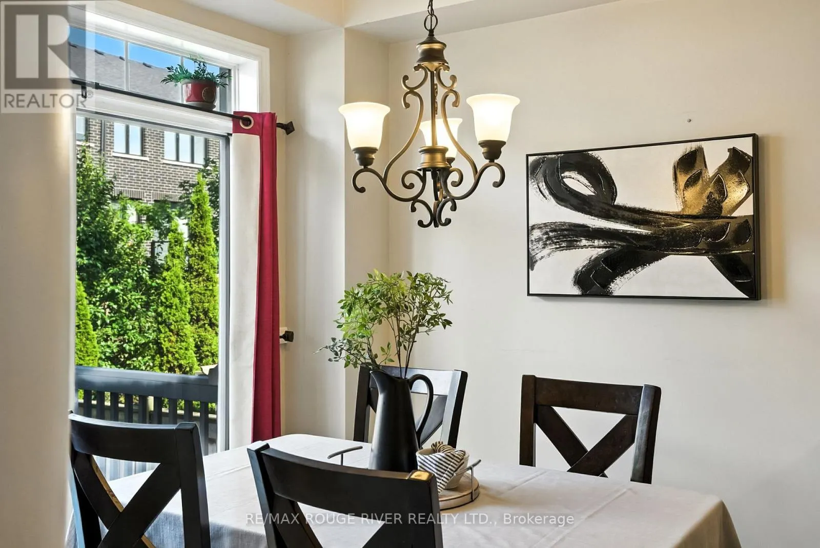 47 JAMES GOVAN DRIVE