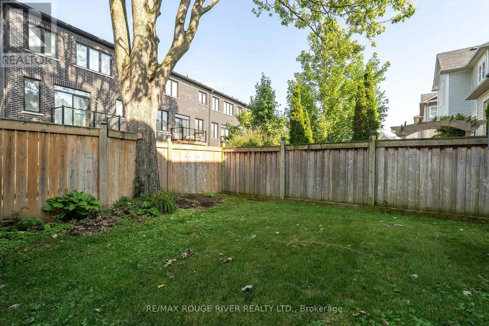 47 JAMES GOVAN DRIVE