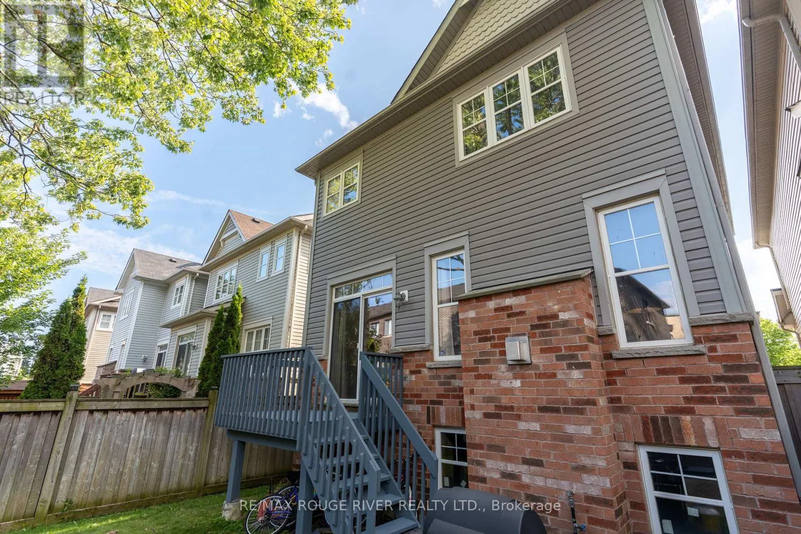 47 JAMES GOVAN DRIVE