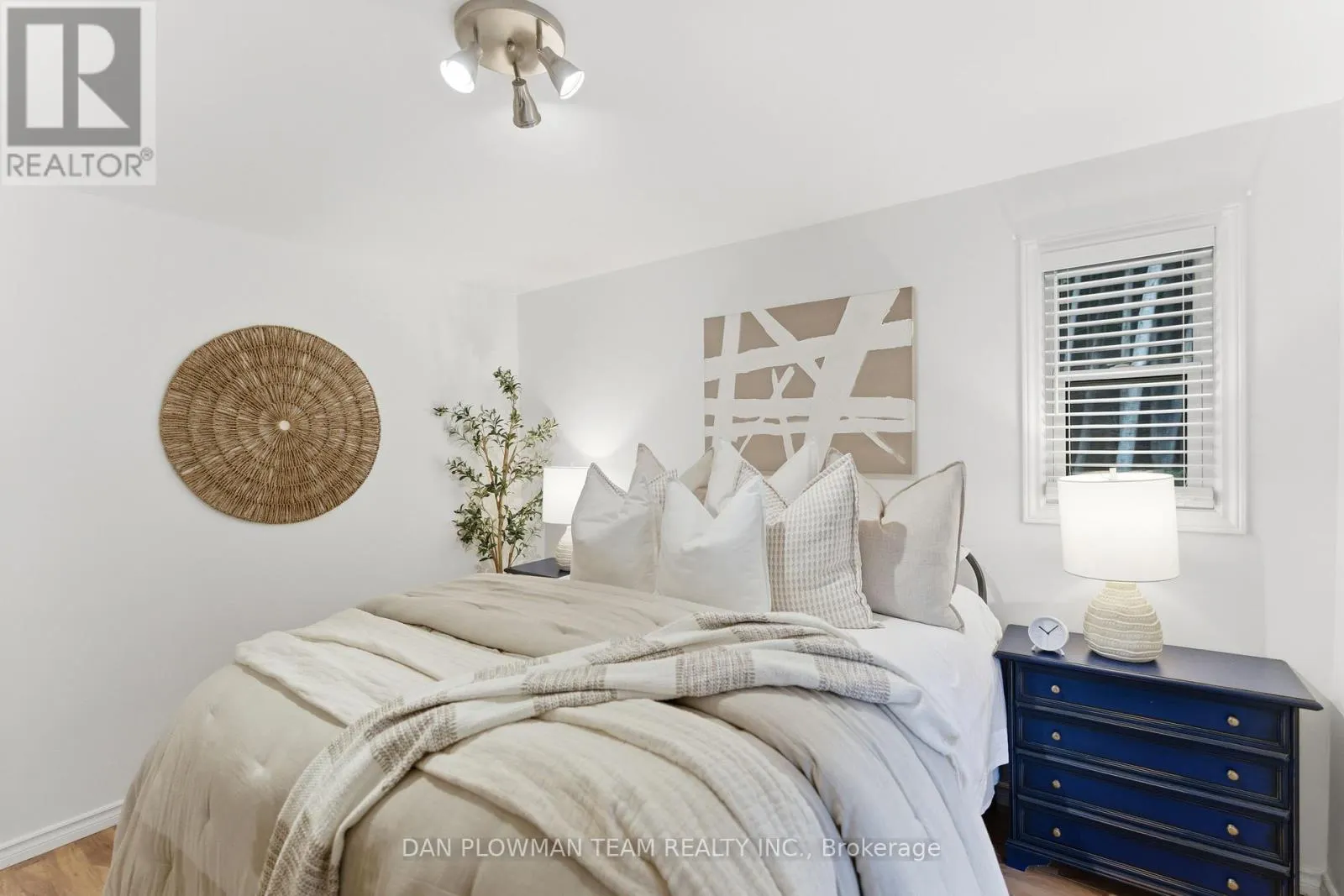 2804 CONCESSION 6 ROAD