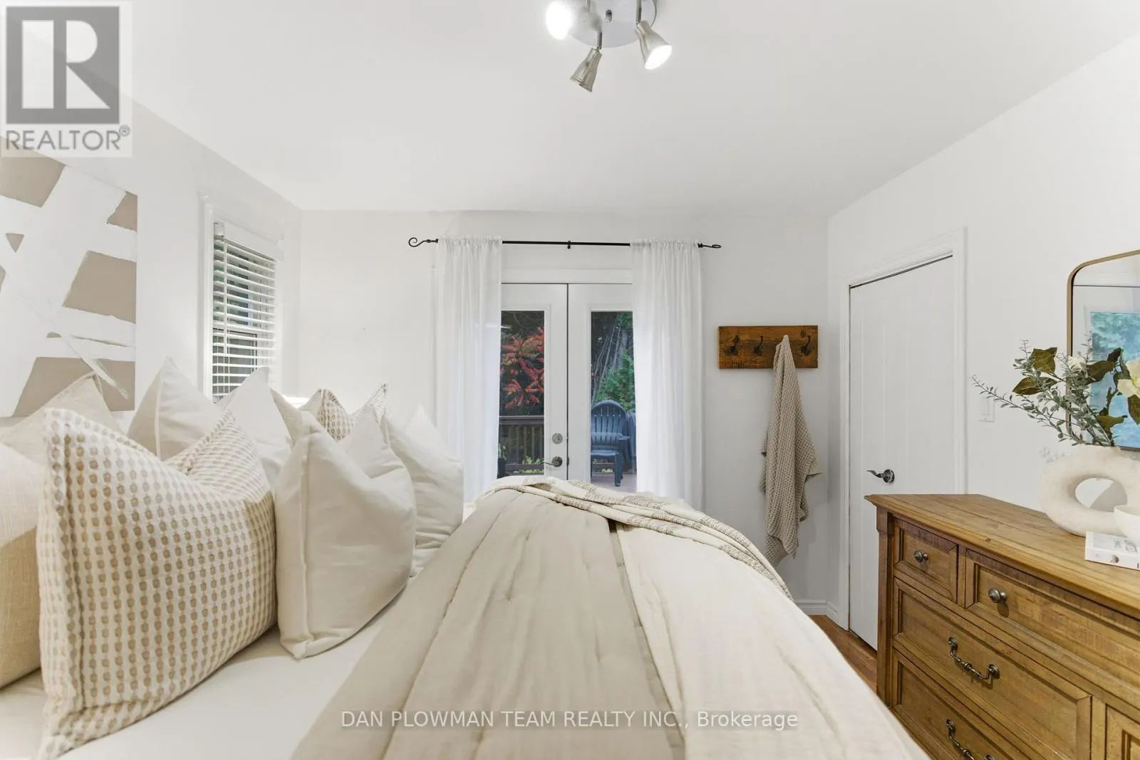 2804 CONCESSION 6 ROAD