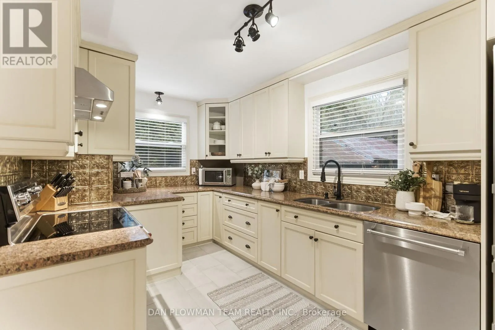 2804 CONCESSION 6 ROAD