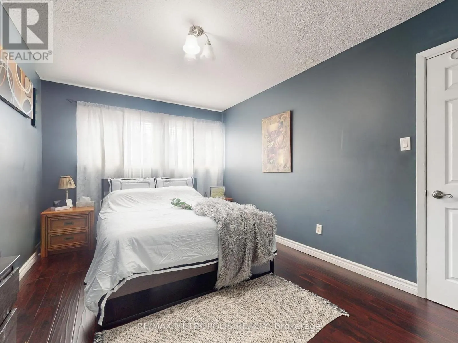 4040 - 44 WILLOWS LANE