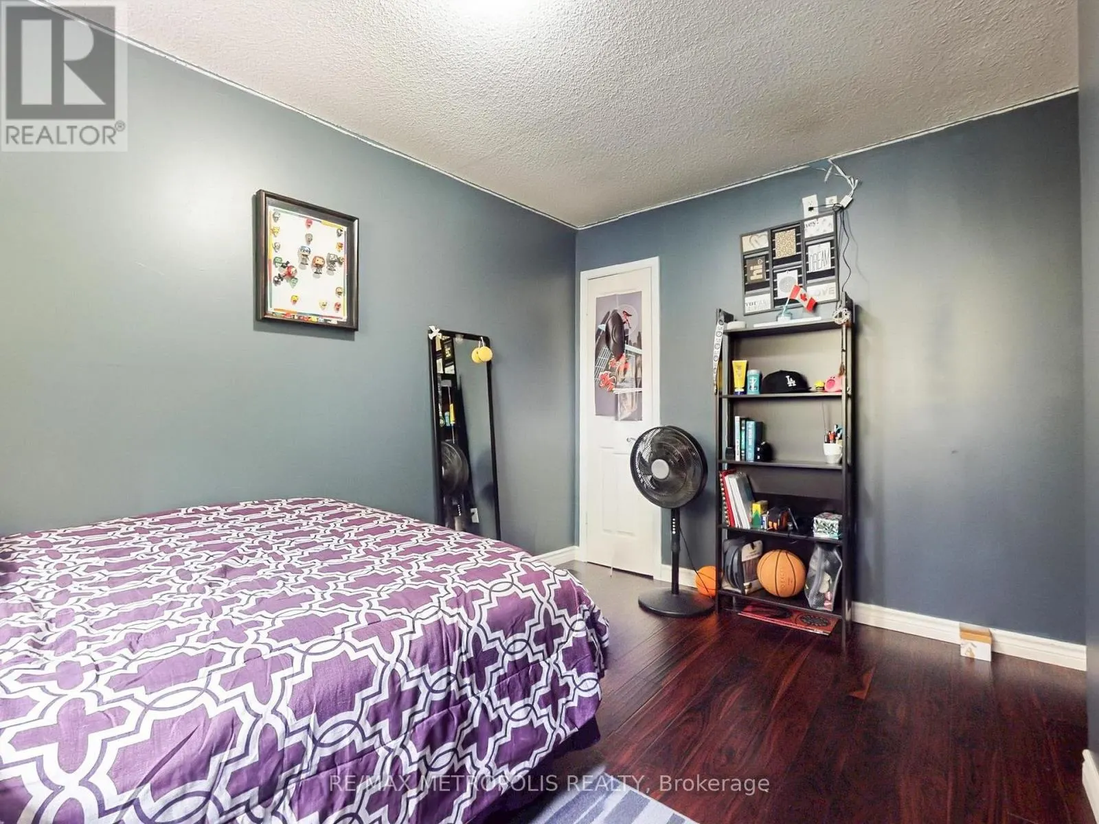 4040 - 44 WILLOWS LANE