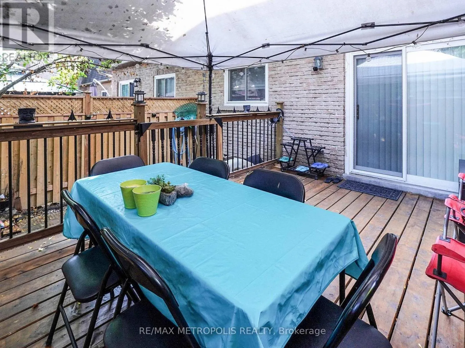 4040 - 44 WILLOWS LANE