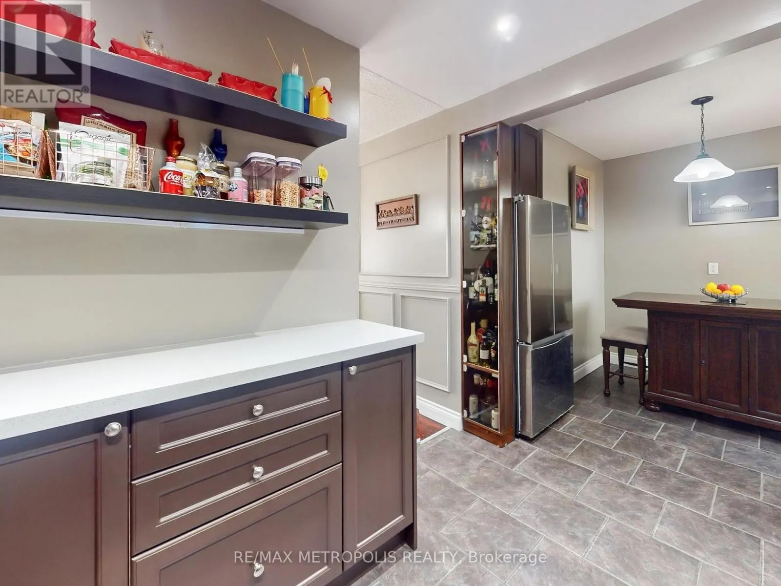 4040 - 44 WILLOWS LANE