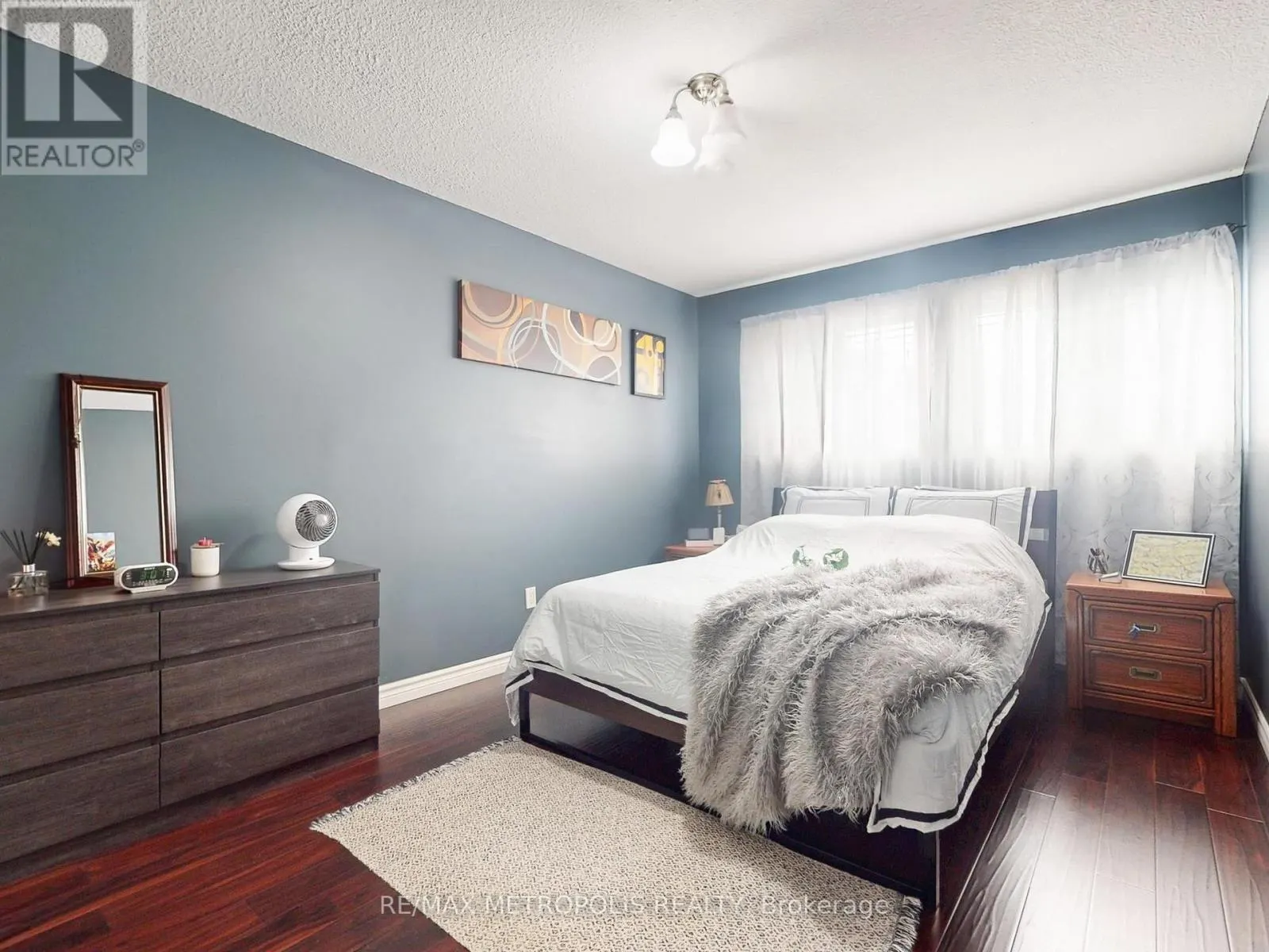 4040 - 44 WILLOWS LANE