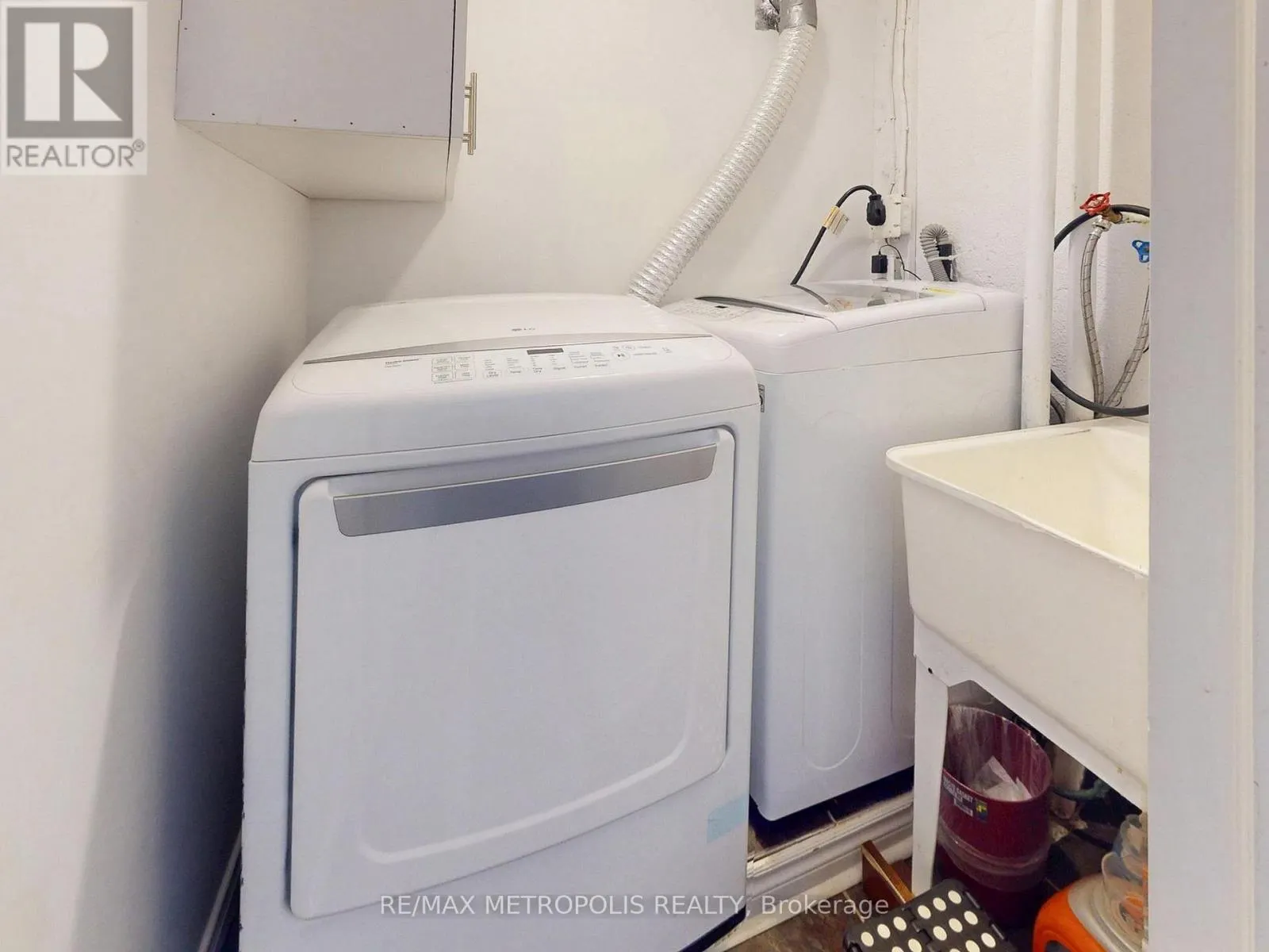 4040 - 44 WILLOWS LANE