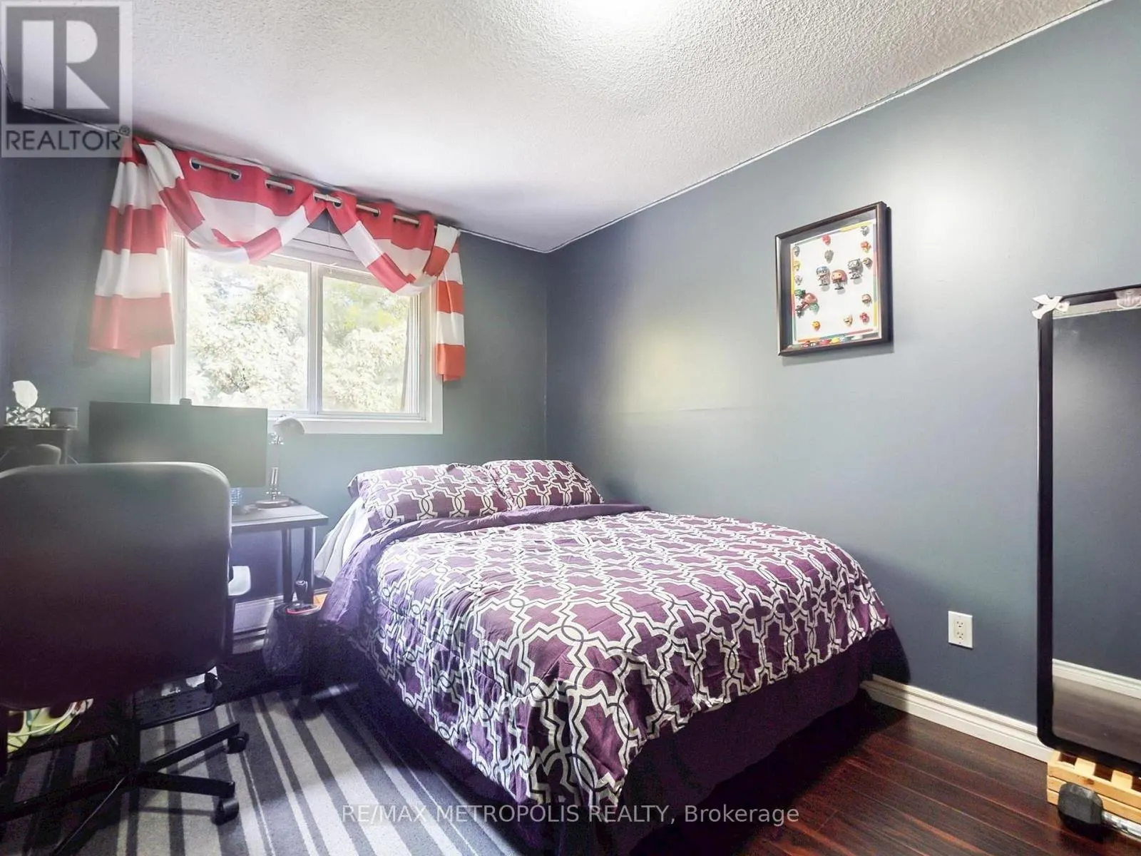 4040 - 44 WILLOWS LANE