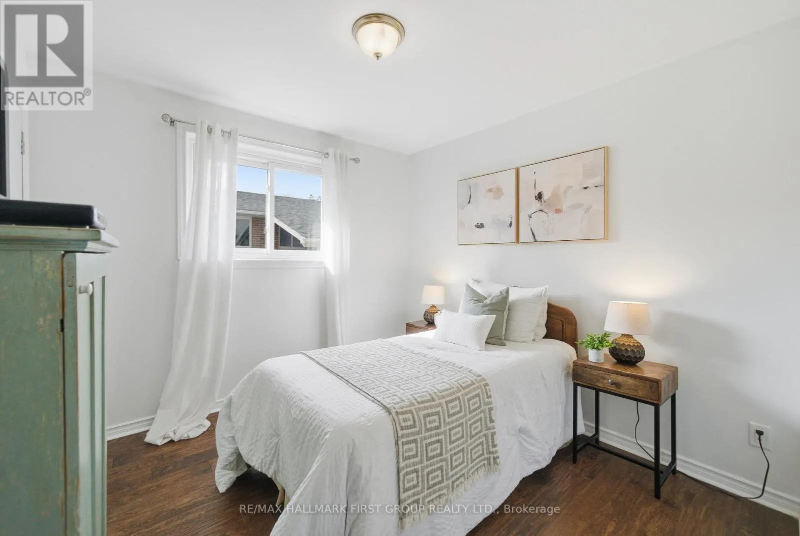 1307 BROADVIEW STREET