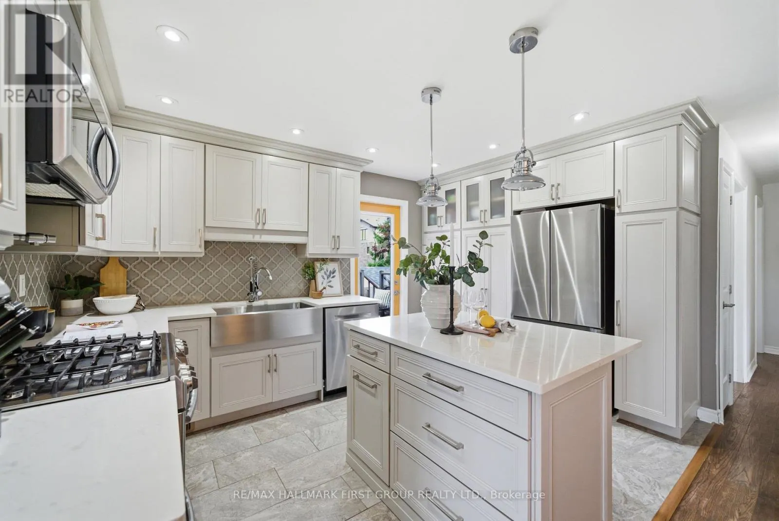 1307 BROADVIEW STREET