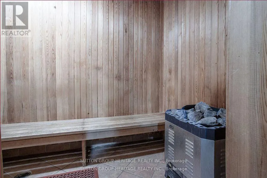 1415 - 1000 THE ESPLANADE N